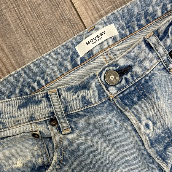 Moussy Wide-Leg Jeans - Picture 7 of 7